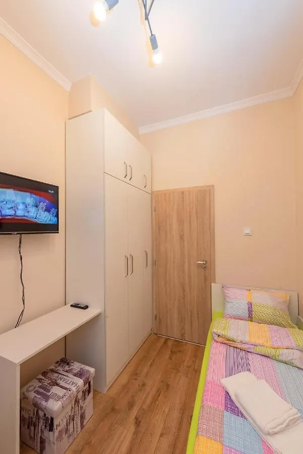 Downtown Apartment בורגאס